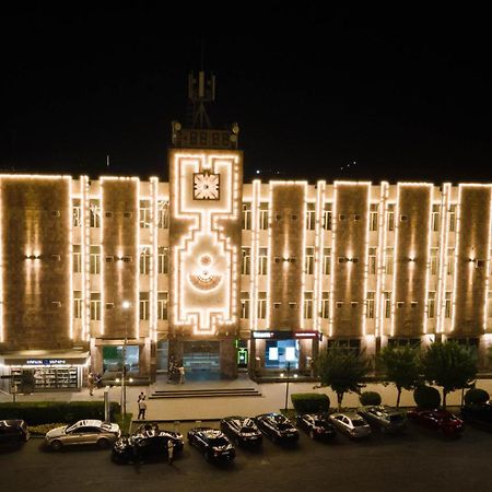 Richmind Hotel Vagharshapat Екстериор снимка