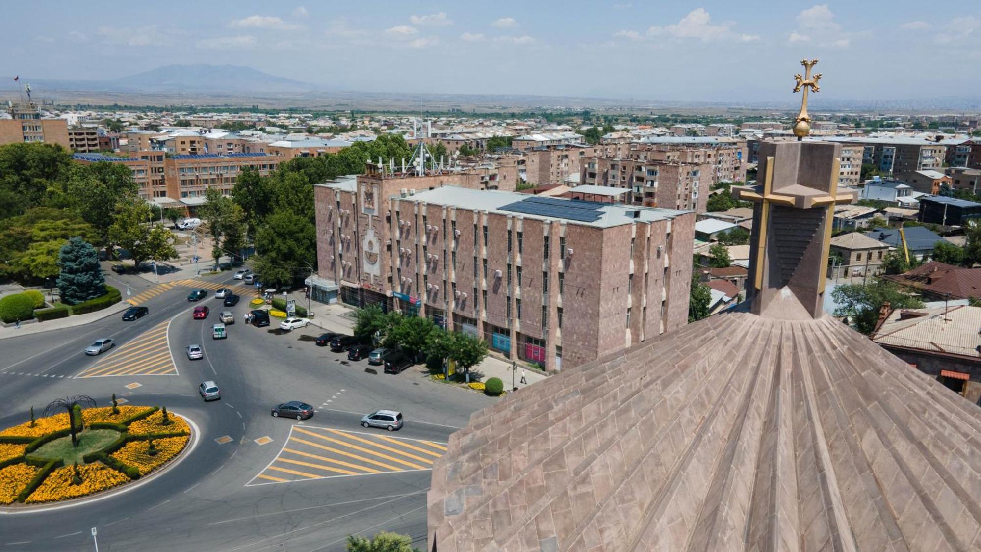 Richmind Hotel Vagharshapat Екстериор снимка