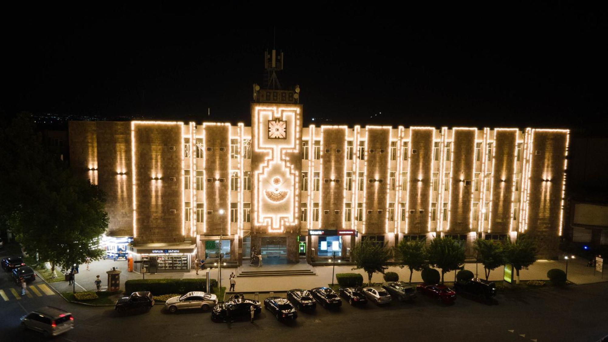 Richmind Hotel Vagharshapat Екстериор снимка