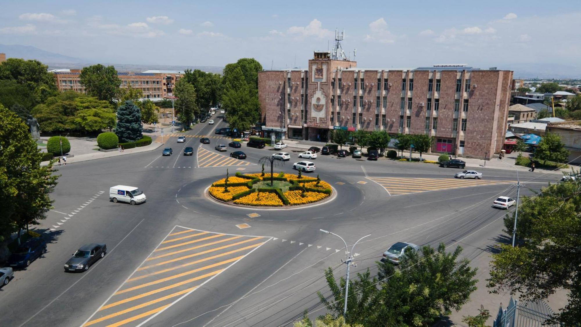 Richmind Hotel Vagharshapat Екстериор снимка
