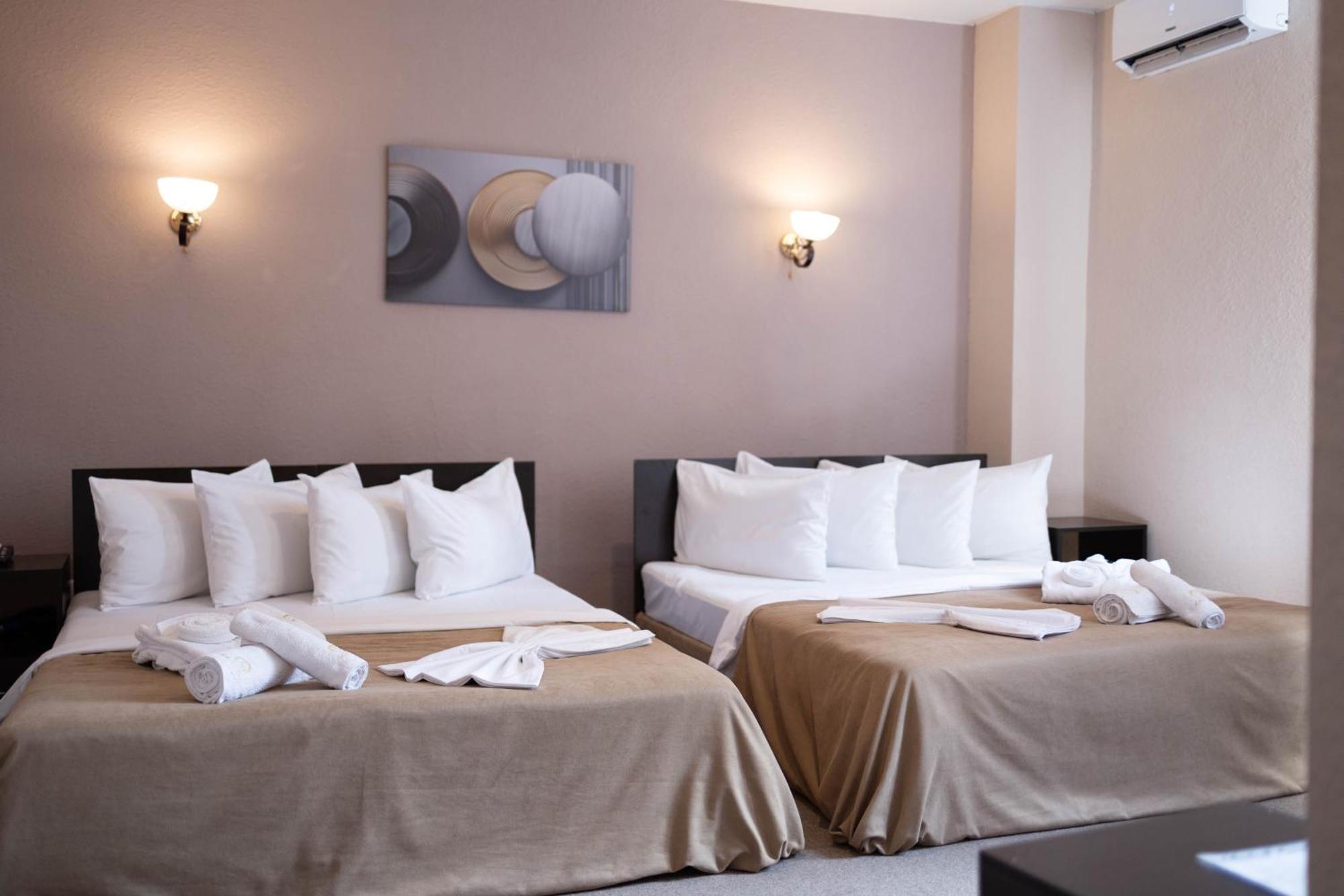 Richmind Hotel Vagharshapat Екстериор снимка