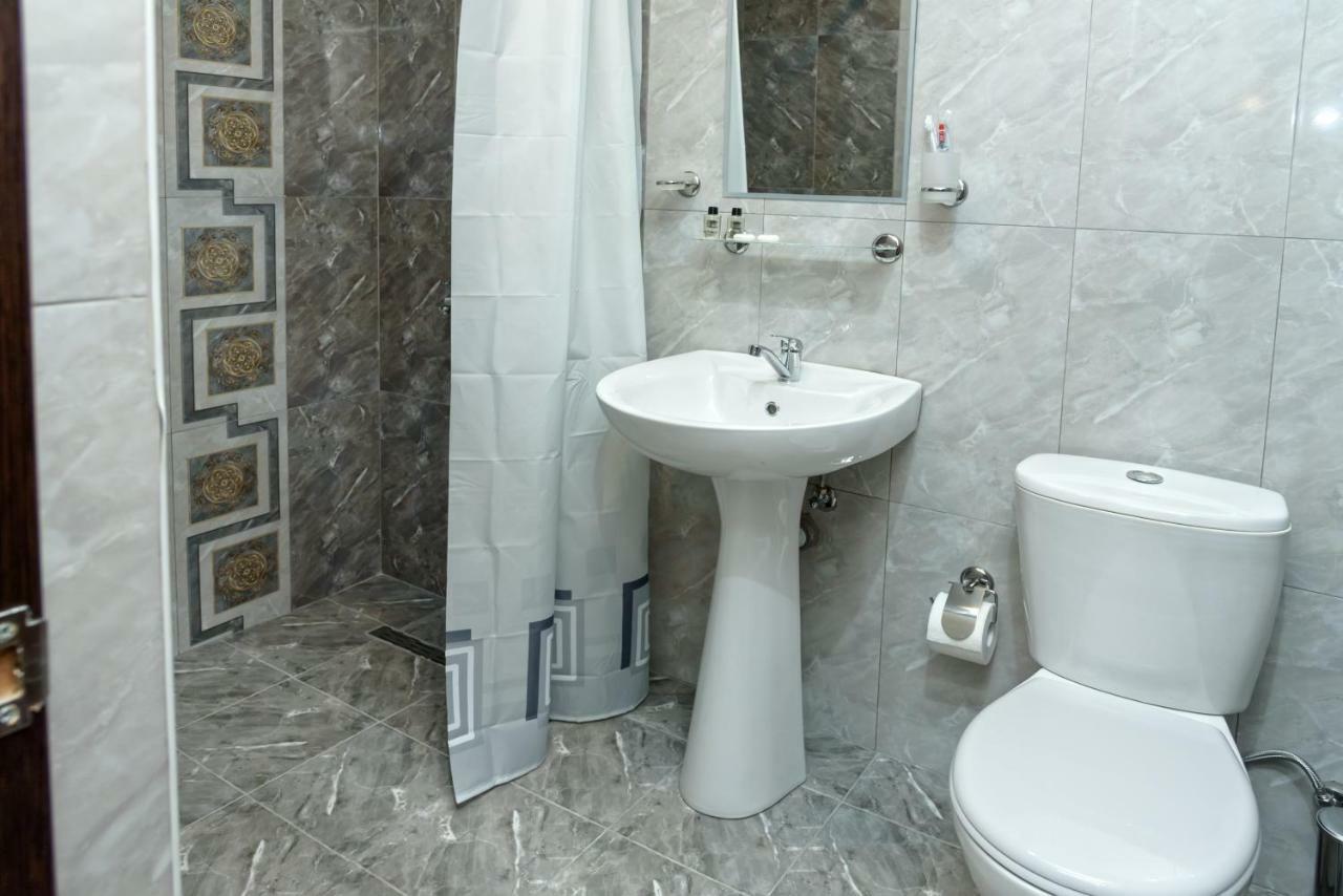 Richmind Hotel Vagharshapat Екстериор снимка