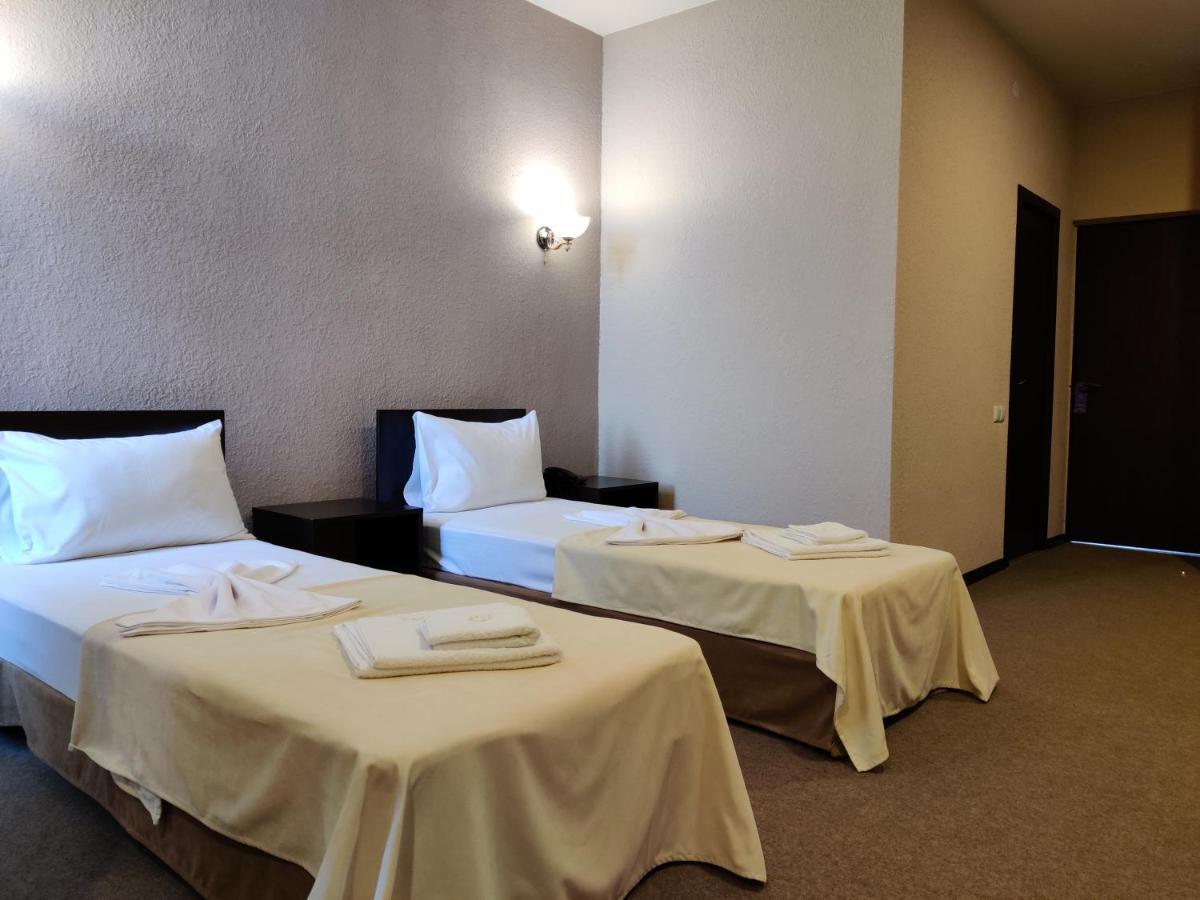 Richmind Hotel Vagharshapat Екстериор снимка