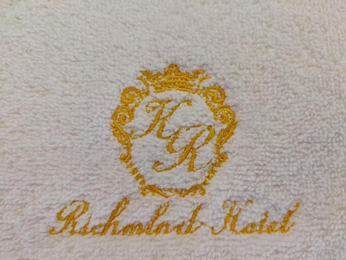 Richmind Hotel Vagharshapat Екстериор снимка